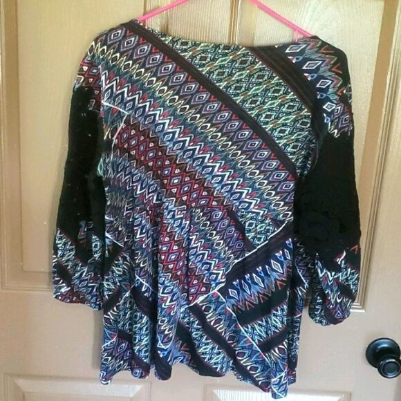 4@30.00 or 20.00 Ladies Blouse by CODE BLUE - Picture 2 of 11